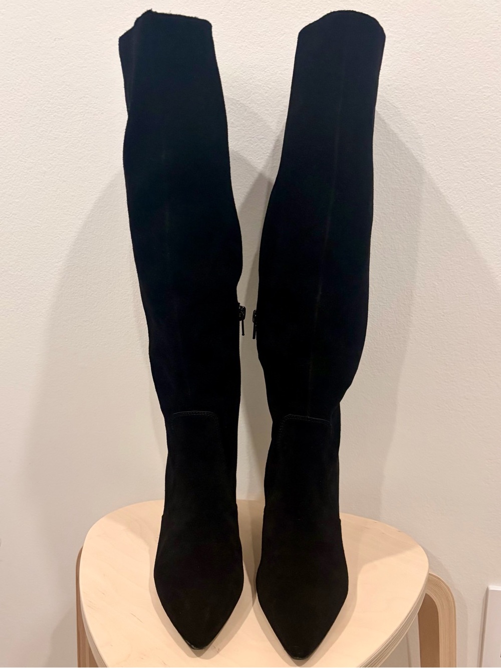 Steve Madden Knee High Skyline Boots Pointed Toe Black Suede Women Size 7 Heeled